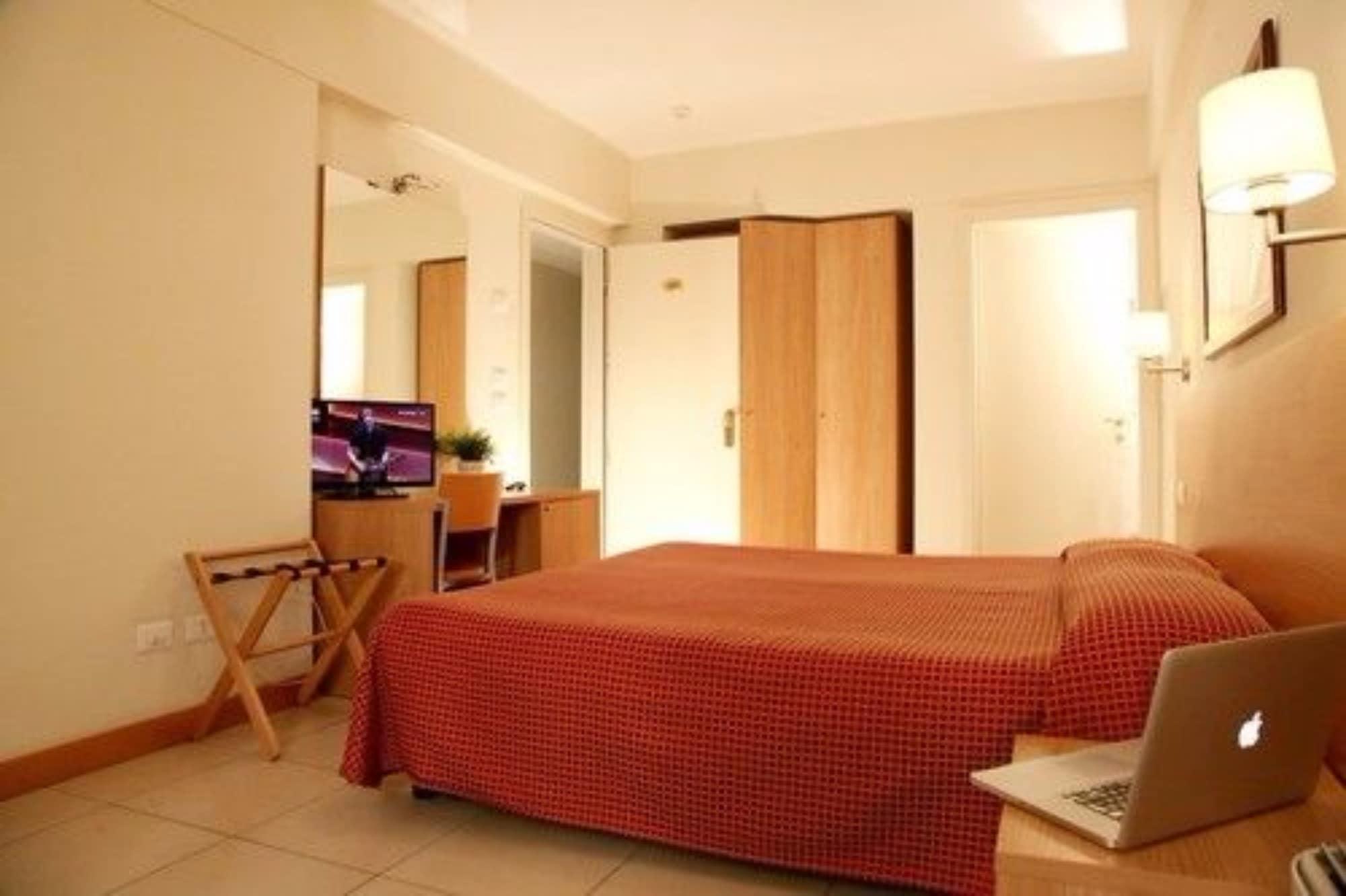 Hotel Majorca Sul Mare In Centro A Riccione Dış mekan fotoğraf